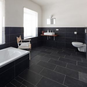 Lichdurchflutetes Badezimmer